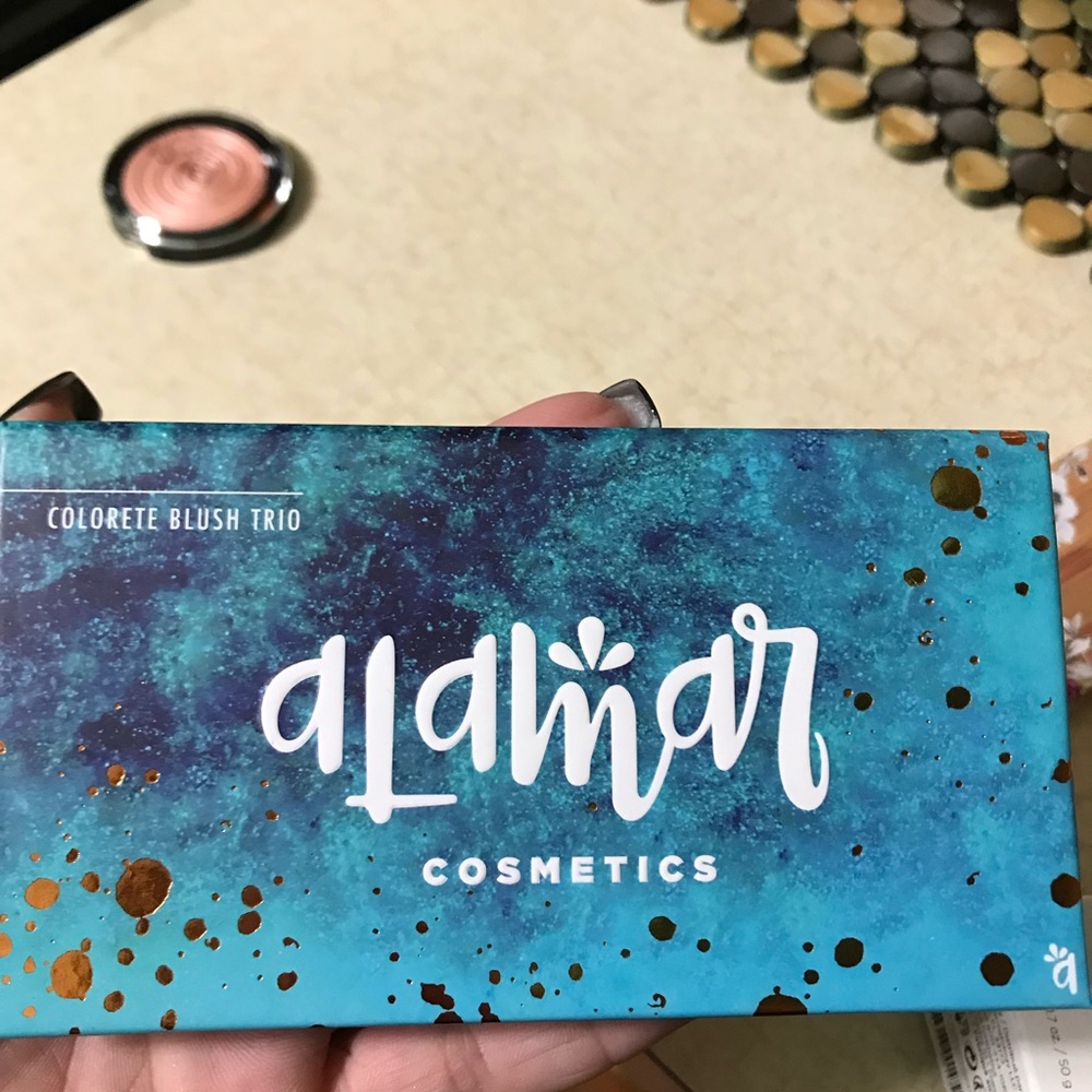 Alamar blush trio
